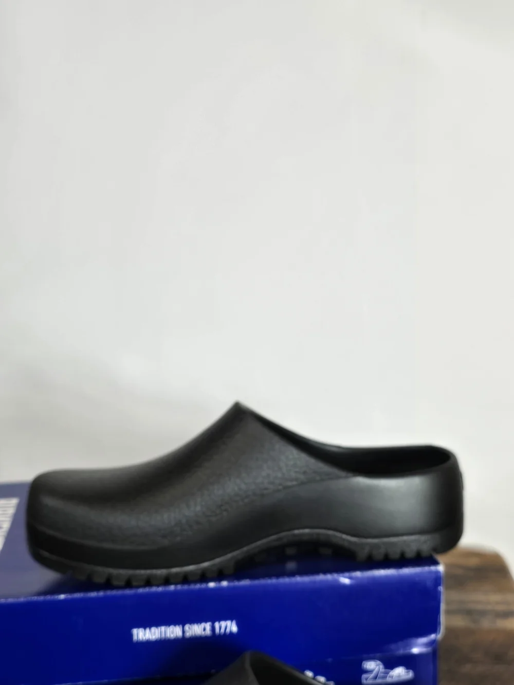 Birkenstock Slip Resistant Black Slip On Comfort Clog for Men Size 8